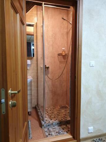 Фото номера Двухместный номер с 1 кроватью, вид на озеро Гостевой дом Nina puhkemaja г. Нина 31